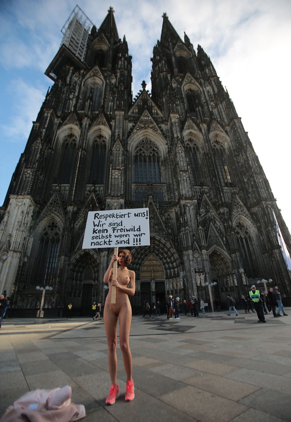 Bild 78038 von Schambereich in Kategorie Public Nude