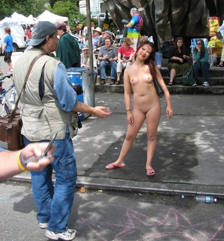 Bild 73316 von Schambereich in Kategorie Public Nude
