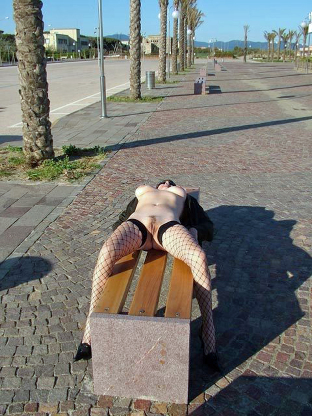Bild 49135 von Schambereich in Kategorie Public Nude