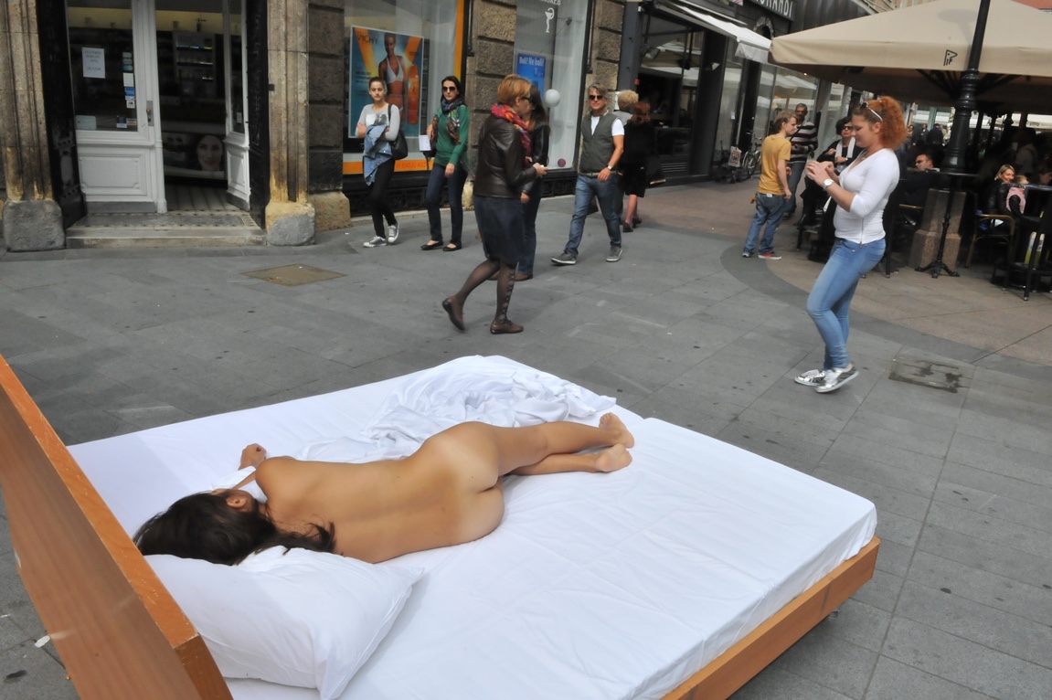 Bild 73768 von Schambereich in Kategorie Public Nude