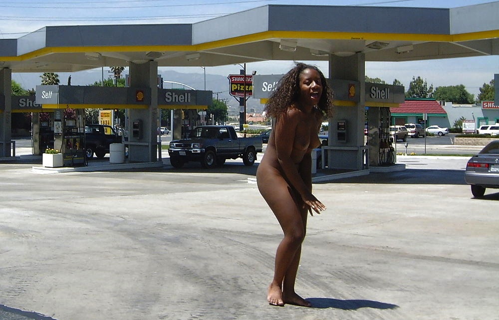 Bild 70252 von Schambereich in Kategorie Public Nude