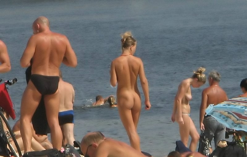 Bild 32340 von Schambereich in Kategorie Voyeurismus