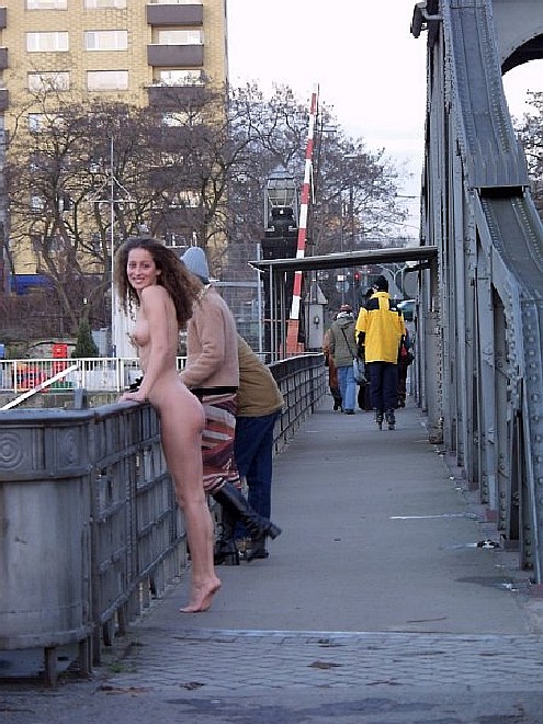 Bild 18742 von Schambereich in Kategorie Exhibitionismus