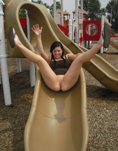 Bild 39379 von Schambereich in Kategorie Public Nude