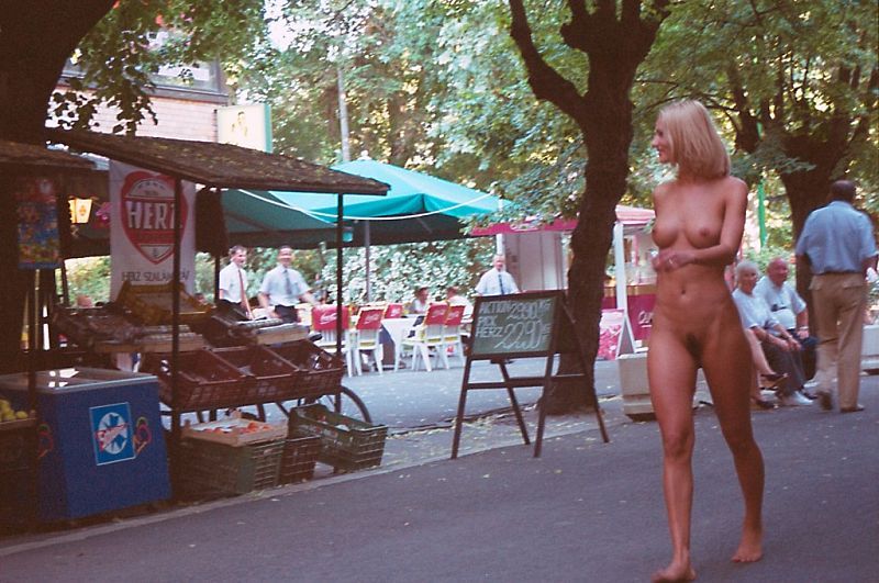 Bild 15920 von Schambereich in Kategorie Exhibitionismus