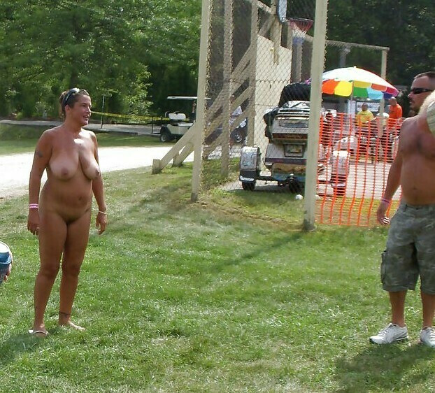 Bild 696382 von Soapbox695 in Kategorie FKK / Naturismus