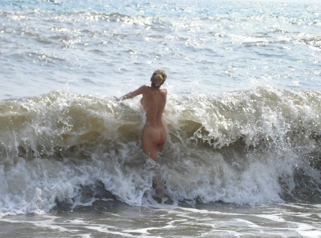 Bild 24121 von Schambereich in Kategorie Public Nude