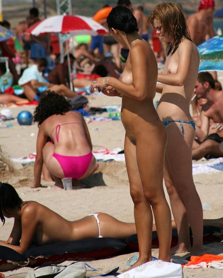 Bild 64137 von Schambereich in Kategorie Public Nude