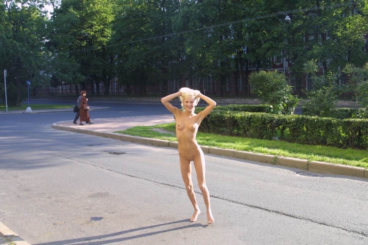 Bild 79584 von Schambereich in Kategorie Public Nude