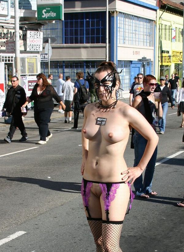Bild 72877 von Schambereich in Kategorie Public Nude