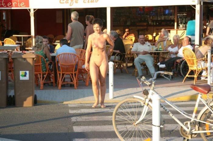 Bild 78416 von Schambereich in Kategorie Public Nude