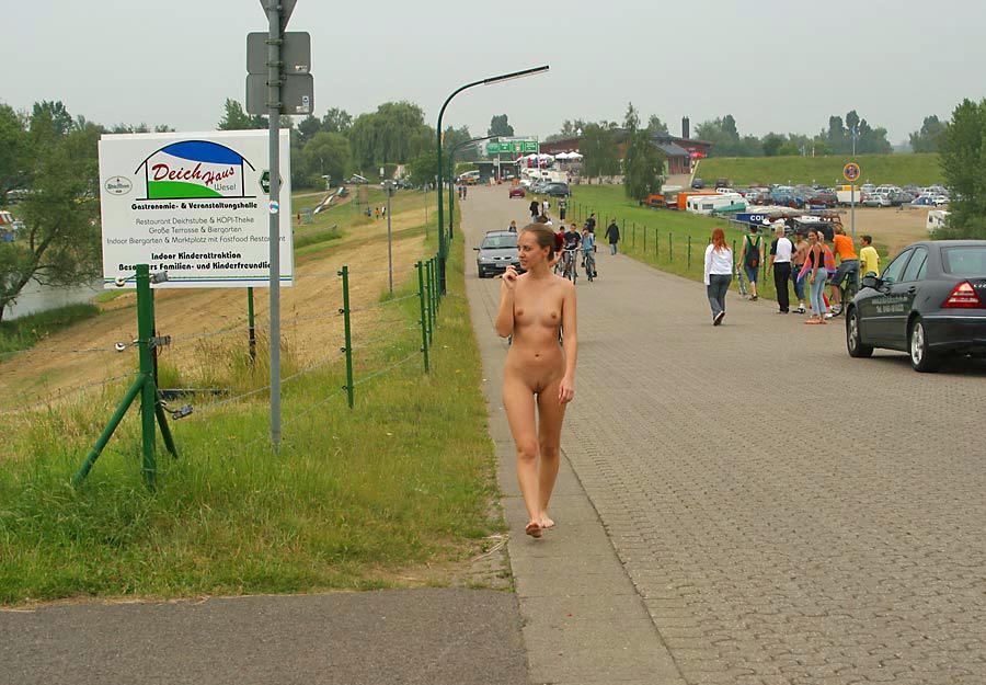 Bild 99356 von Nacki36 in Kategorie Public Nude