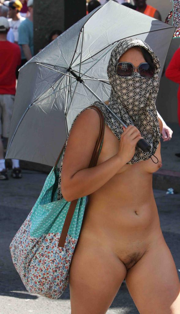 Bild 100311 von Vicco10777 in Kategorie Public Nude